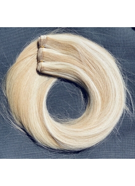 60/20 lys blond mix mørk blond Håndsyet trense i 60 cm længde i unique kvalitet